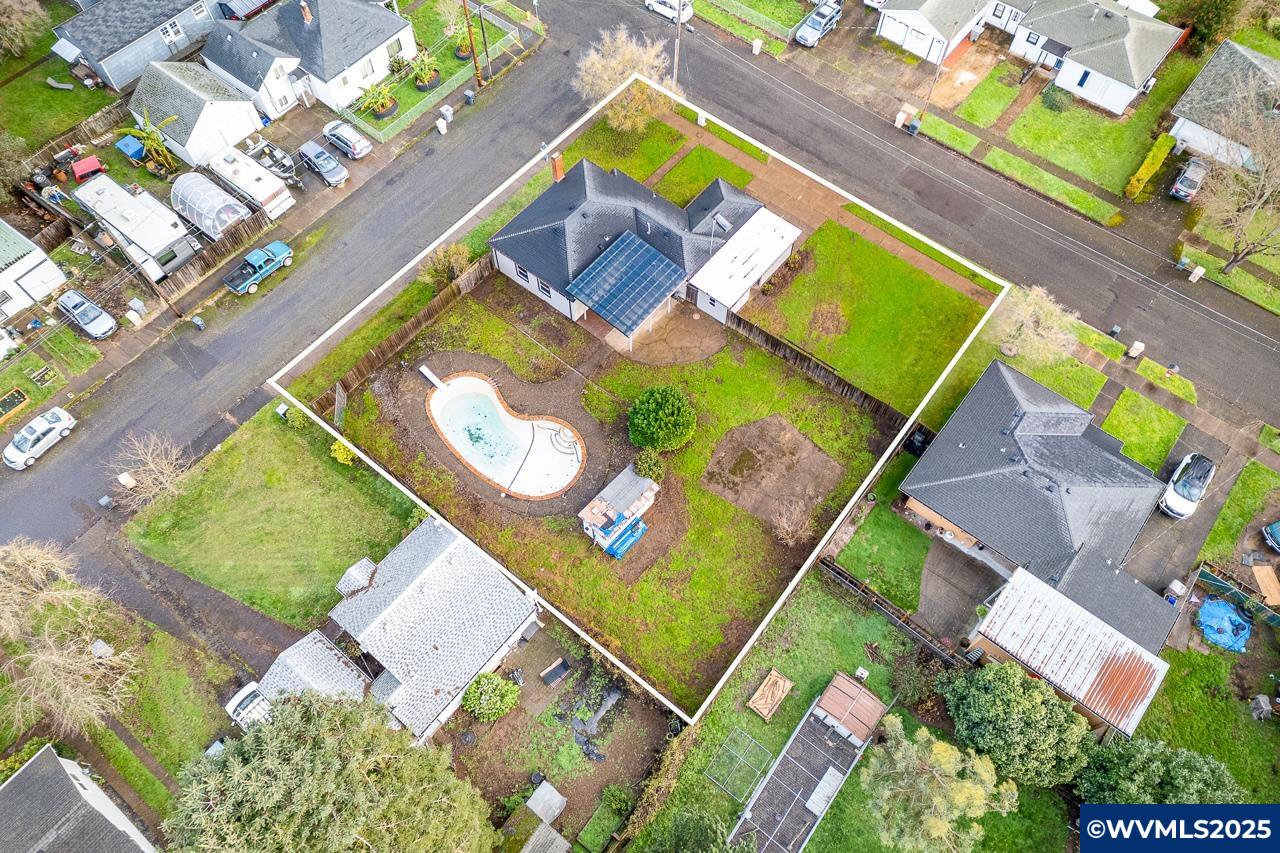 742 Walnut Street Lebanon, OR 97355 - Photo 38 of 42 Gallery Image 38