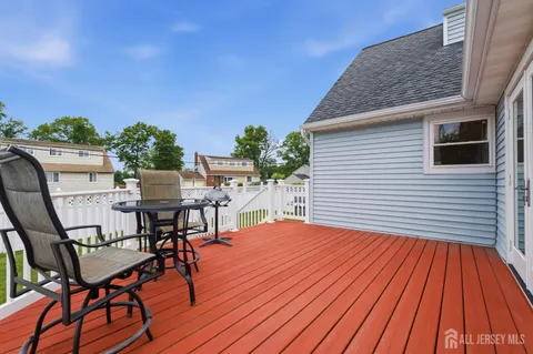 $650,000 | 24 Deerwood Avenue, Edison, NJ 08817
