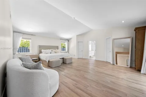 $2,895,000 | 9201 Southwest 102nd Street, Miami, FL 33176