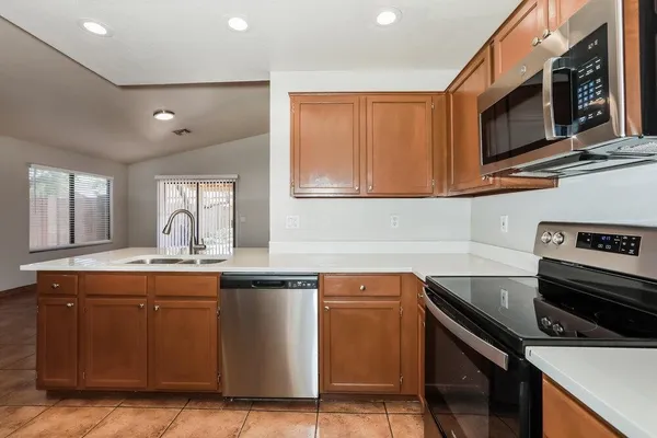 $2,040 | 8515 West Elm Street, Phoenix, AZ 85037