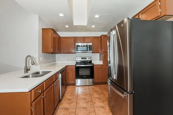 $2,040 | 8515 West Elm Street, Phoenix, AZ 85037