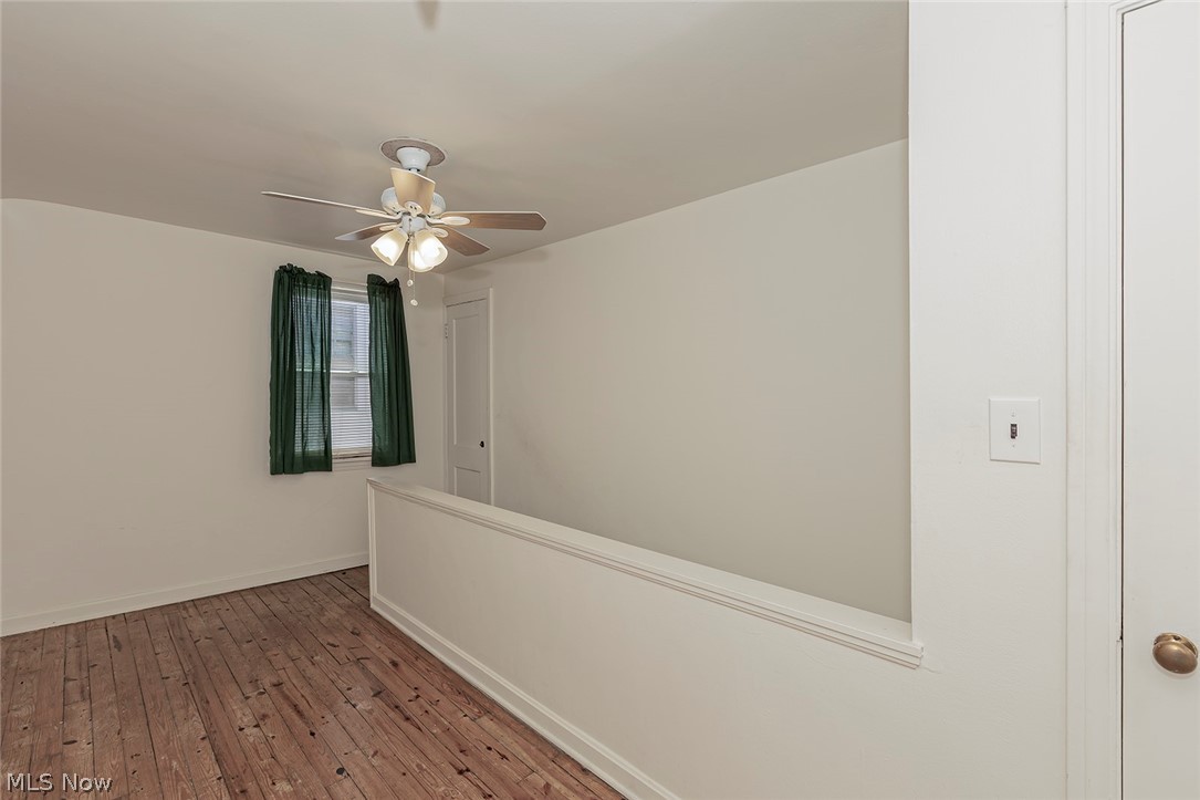 3266 Yorkshire Road Cleveland, OH 44118 - Photo 18 of 34