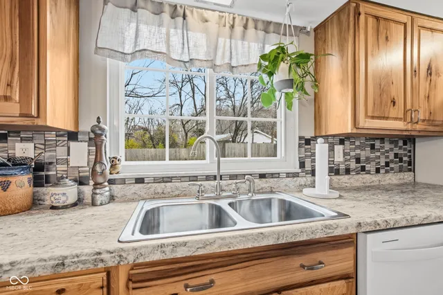 $285,000 | 910 Stardust Boulevard, Noblesville, IN 46060