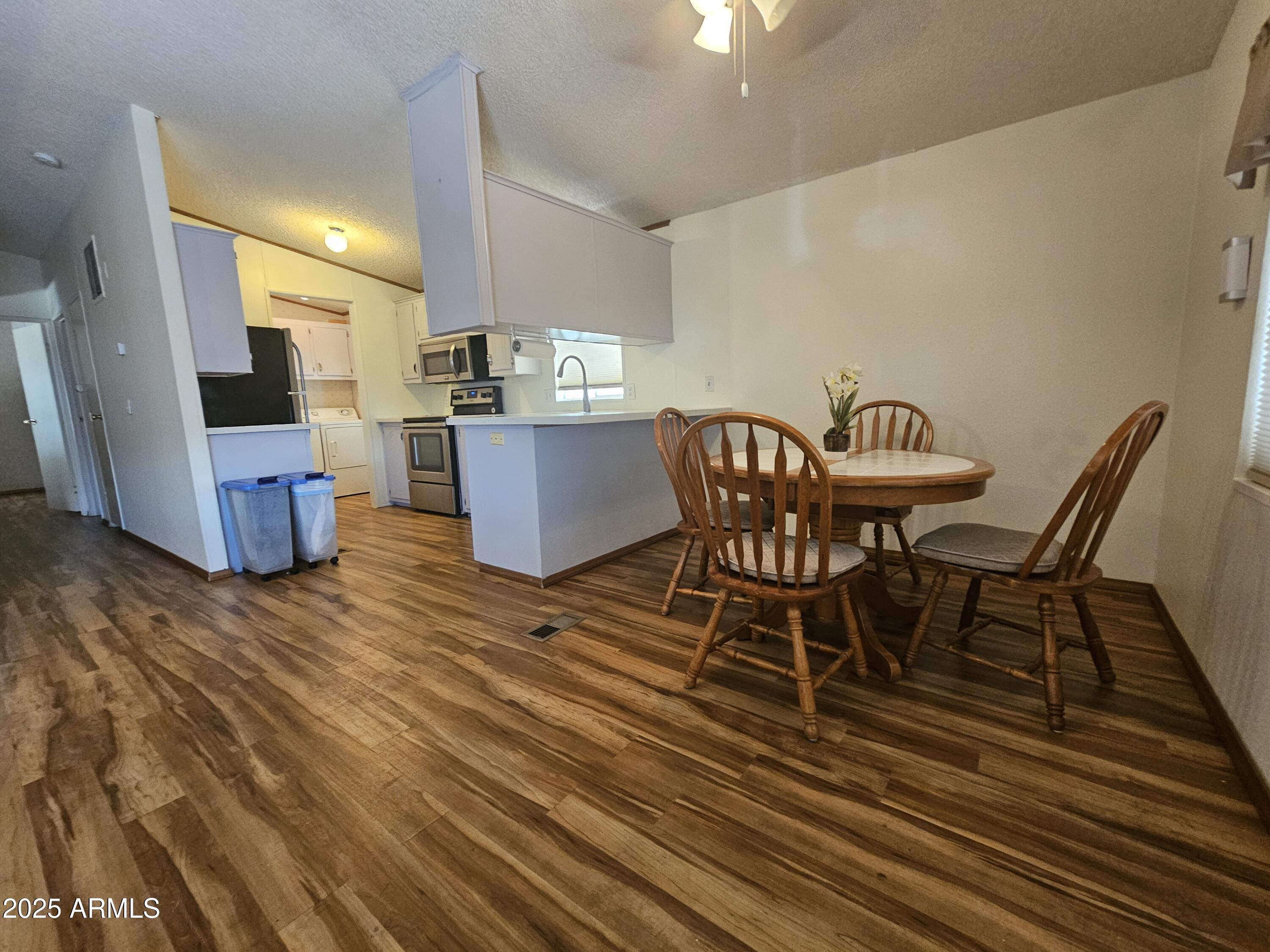 1505 North Evergreen Street, Unit 17 Chandler, AZ 85225 - Photo 4 of 9 20250908_141046