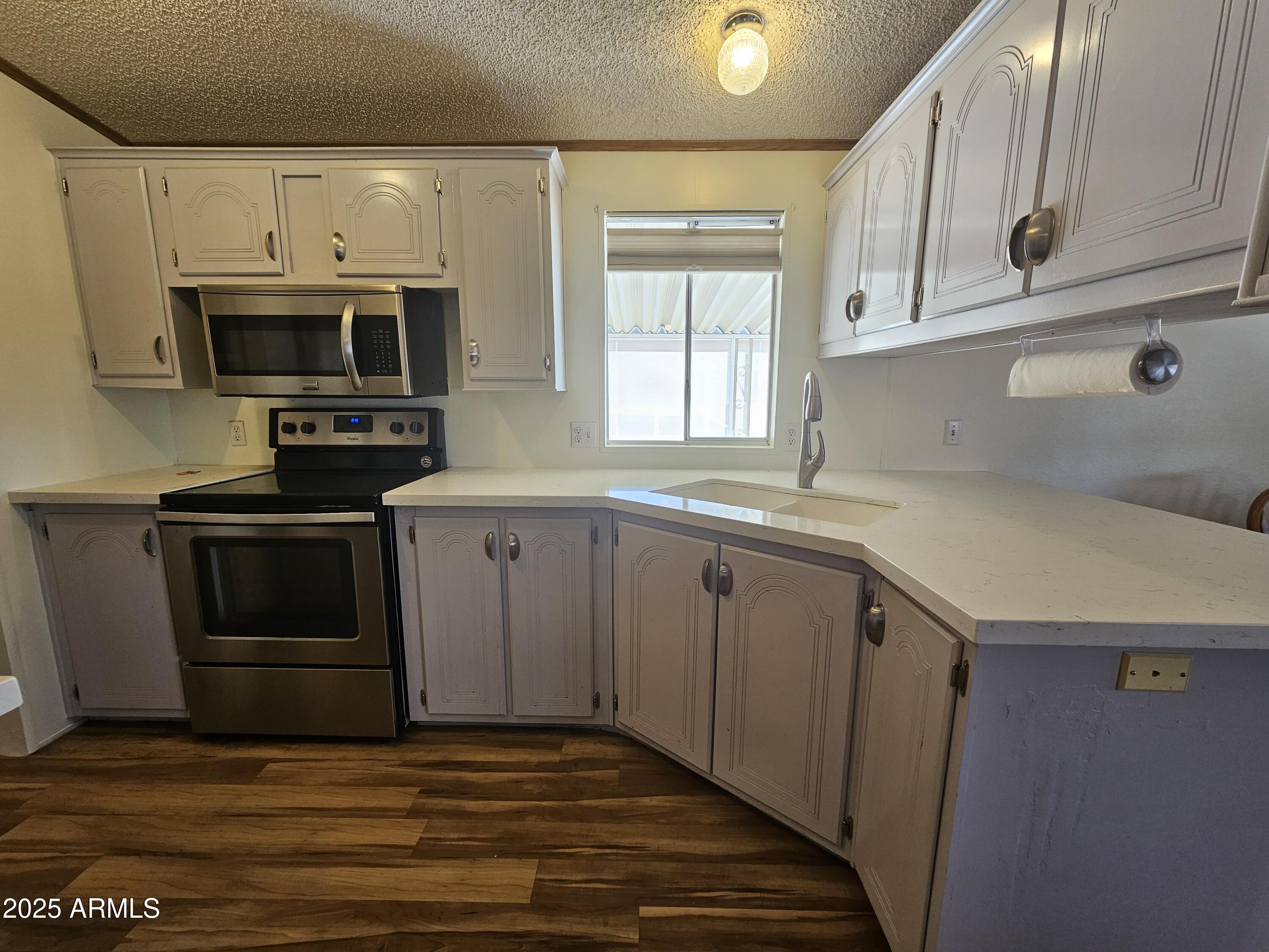 1505 North Evergreen Street, Unit 17 Chandler, AZ 85225 - Photo 6 of 9 20250908_141221