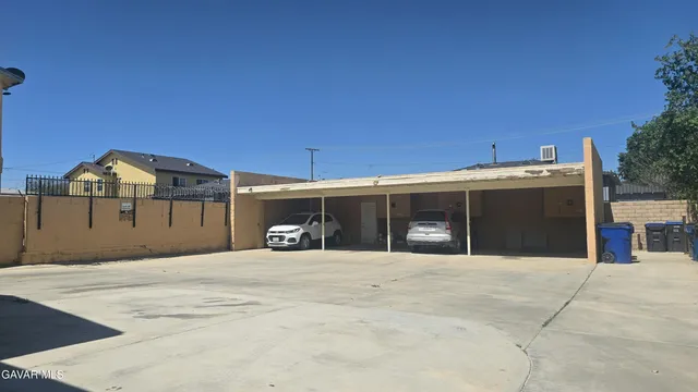 $1,600 | 38551 10th Place East, Unit A, Palmdale, CA 93550