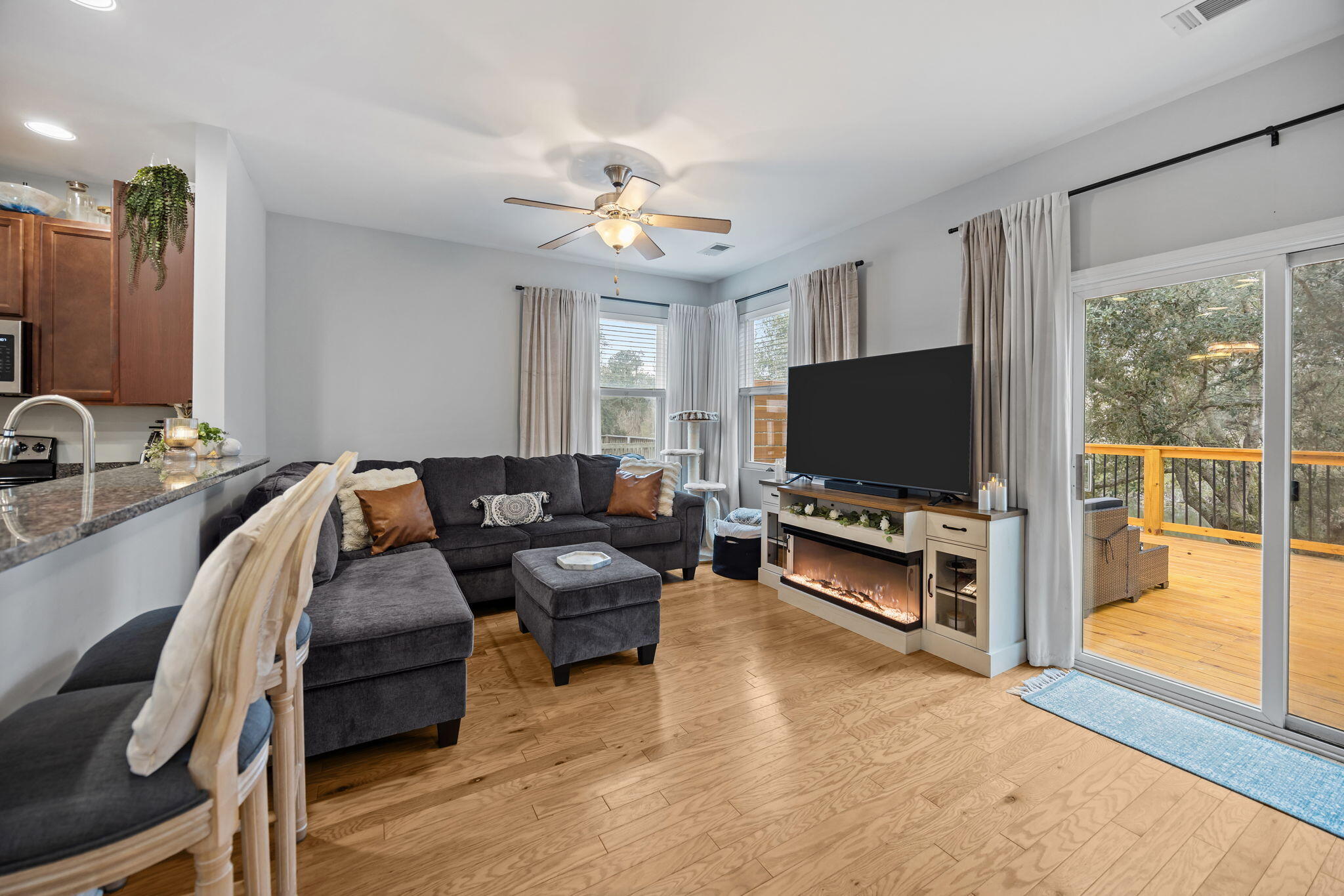 9057 Parlor Drive Ladson, SC 29456 - Photo 8 of 28 10-web-or-mls-470A7907