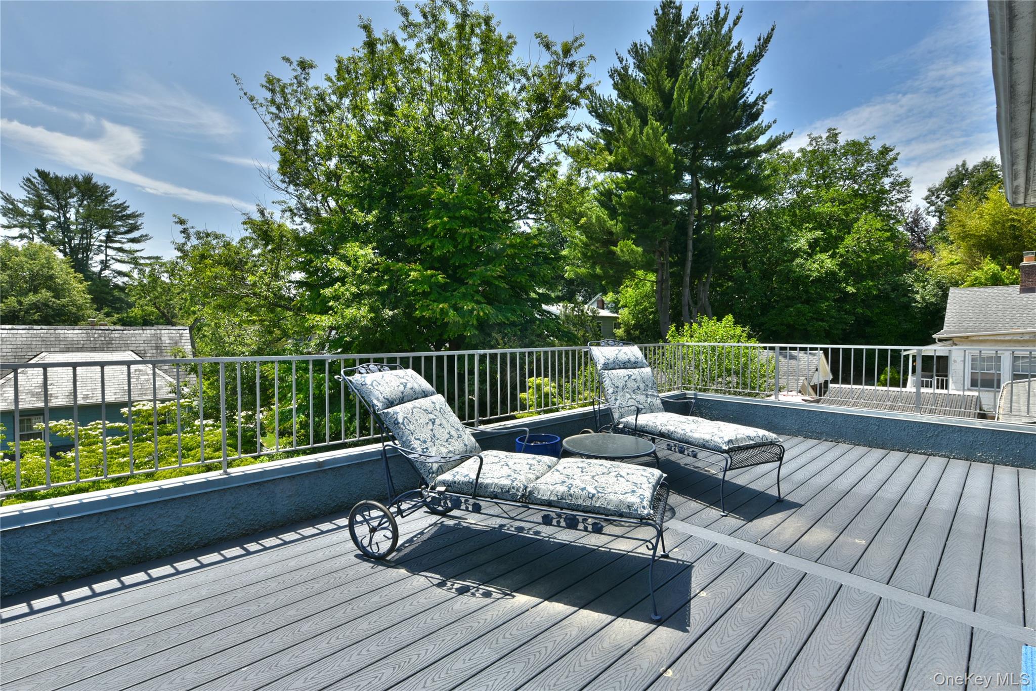 328 38th Road Queens, NY 11363 - Photo 25 of 35
