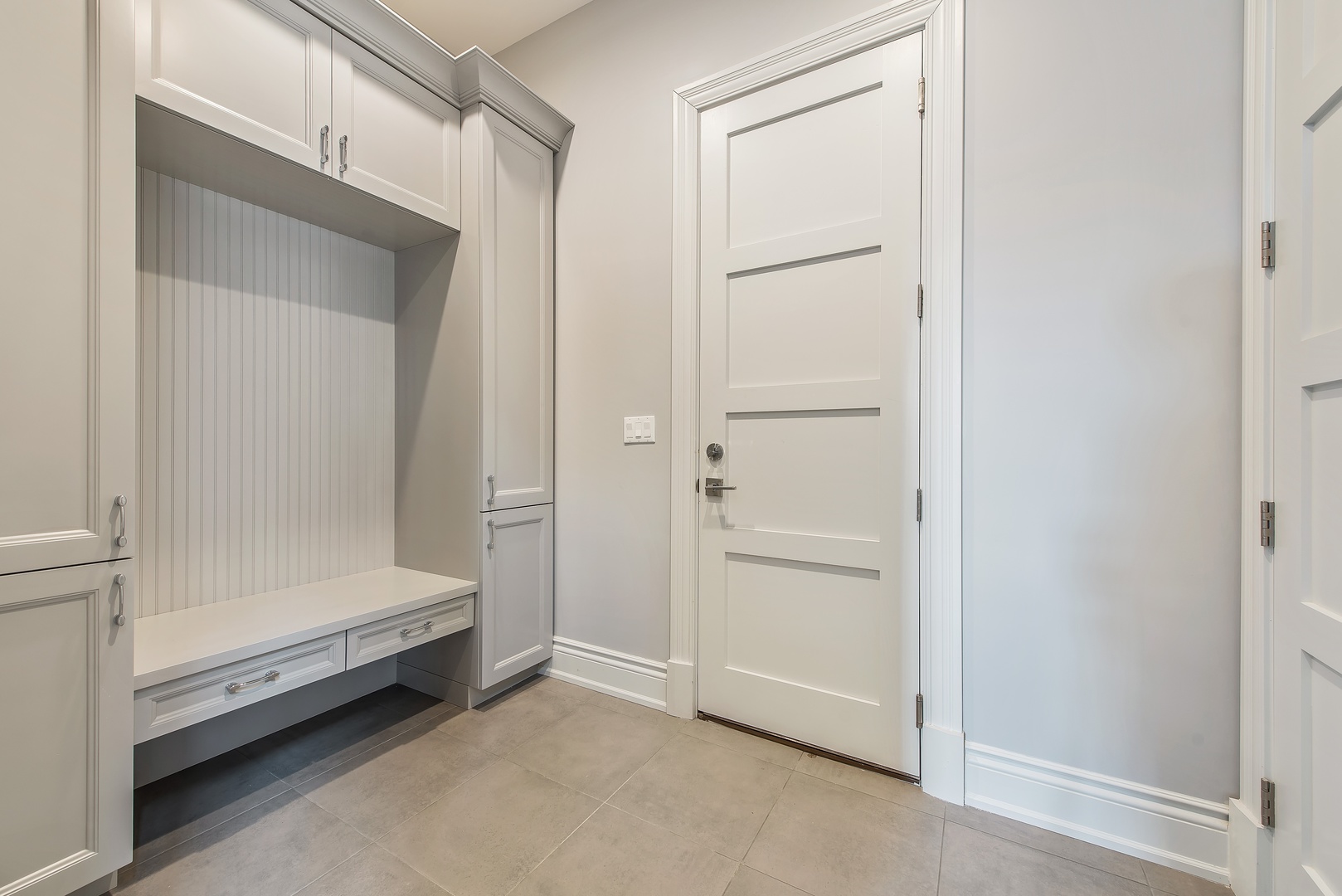 290 Thackeray Lane Northfield, IL 60093 - Photo 26 of 30 a view of room with an entryway