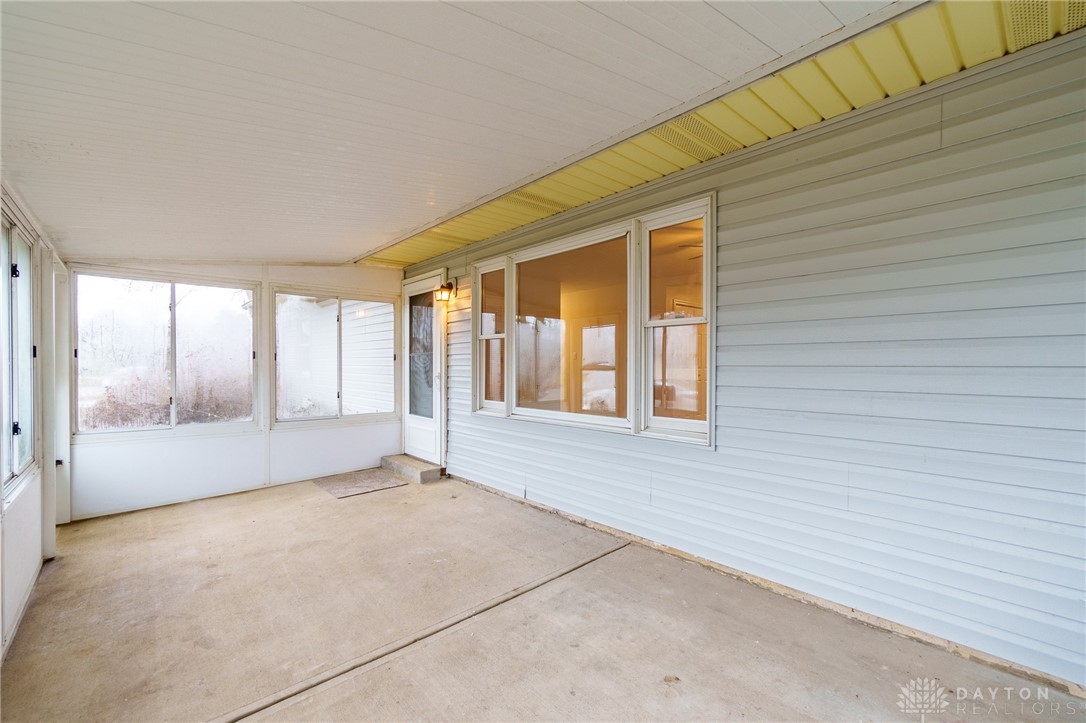 202 Lowell Road Xenia, OH 45385 - Photo 3 of 22 Gallery Image 3
