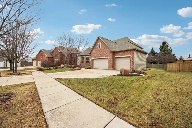 $999,900 | 3712 Ryder Court, Naperville, IL 60564