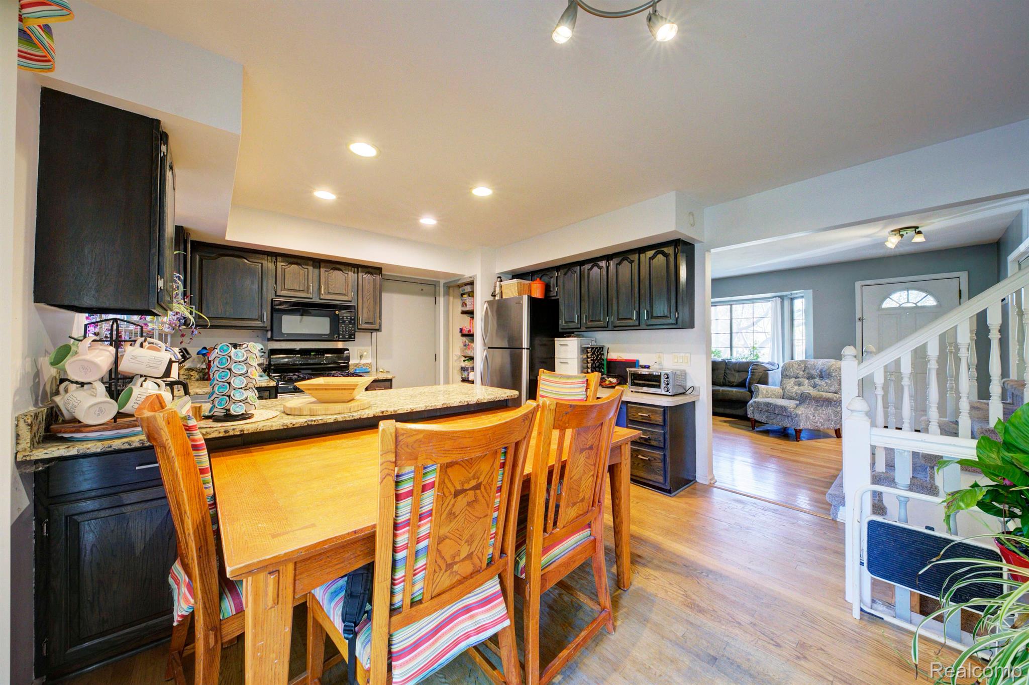 6154 Clarkston Road Clarkston, MI 48346 - Photo 56 of 73 KITCHEN