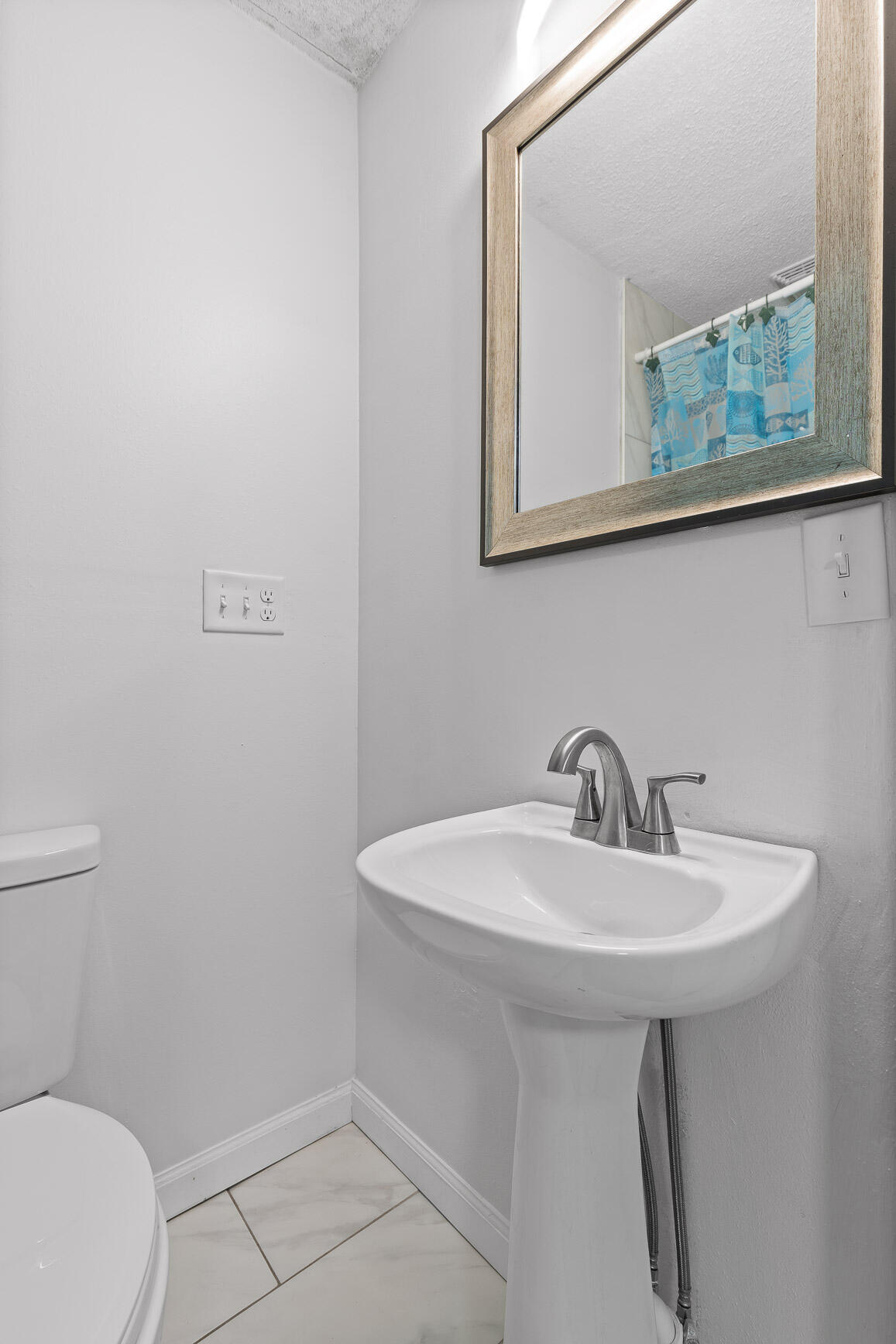 127 P'Poole Avenue Chattanooga, TN 37415 - Photo 13 of 23 Primary bathroom with shower