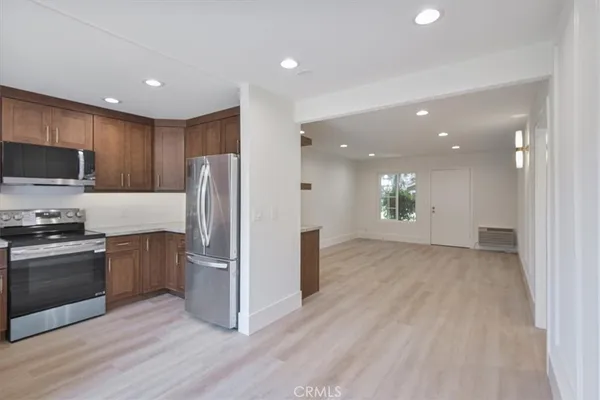 $699,000 | 229 Springview, Irvine, CA 92620