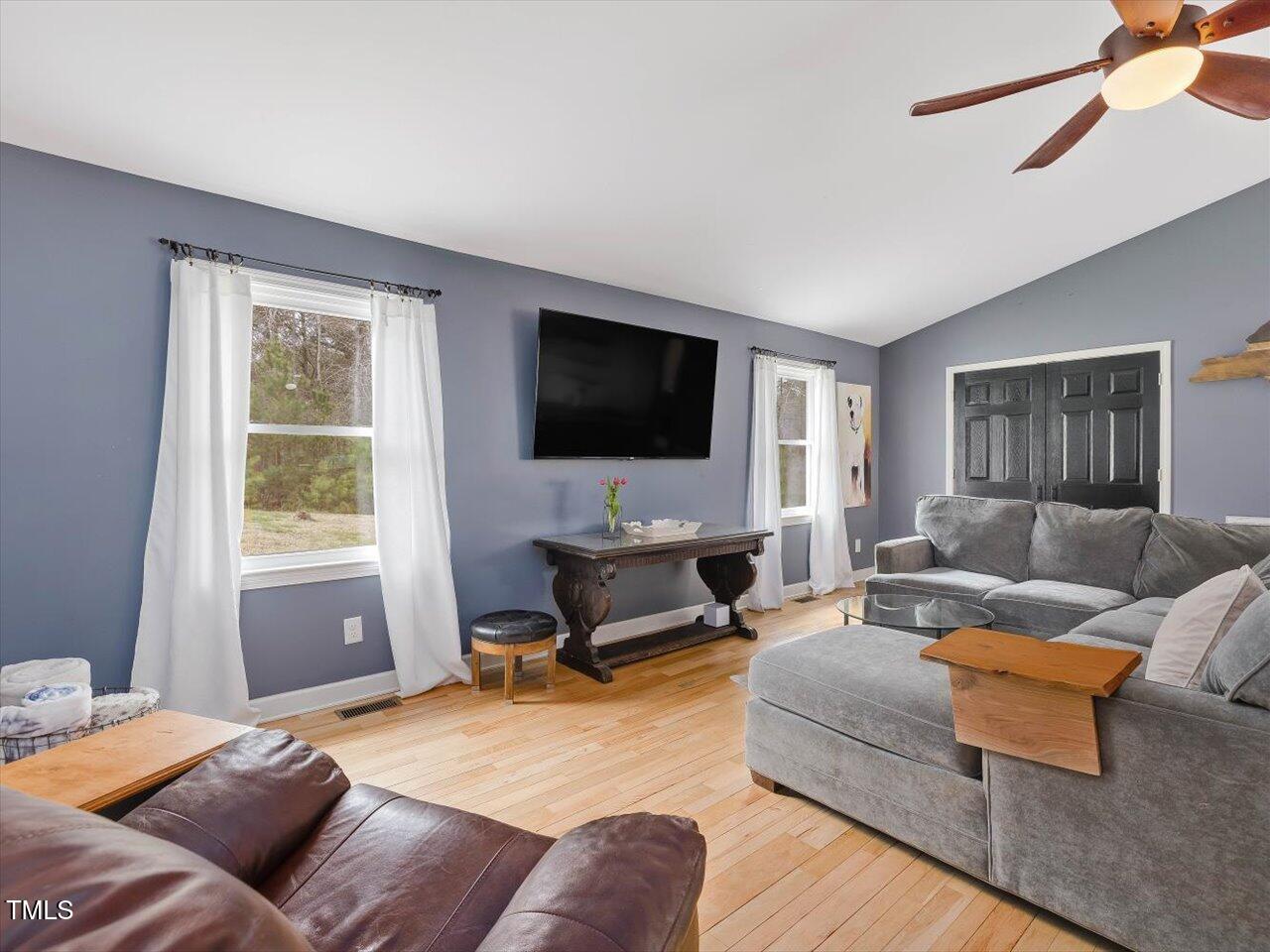 3121 Tarheel Clubhouse Road Raleigh, NC 27604 - Photo 14 of 48 11-Living Room