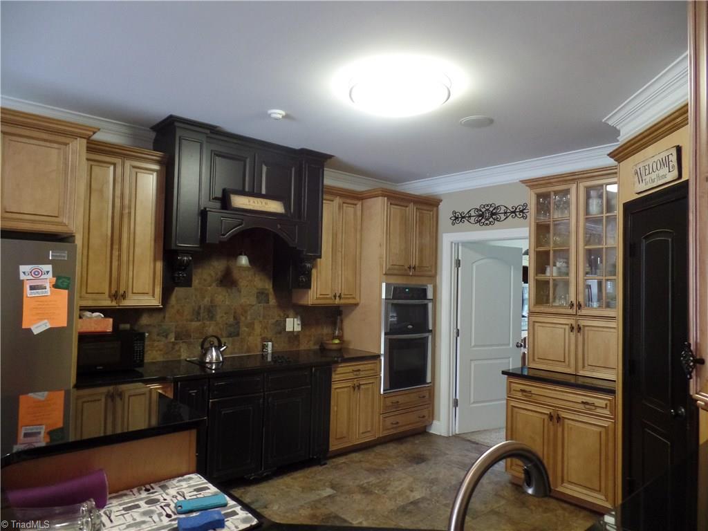 4751 Willow Bend Road Trinity, NC 27370 - Photo 8 of 30