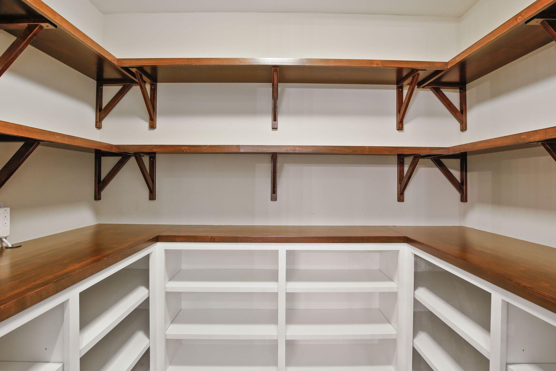 28015 Woodside Road Shorewood, MN 55331 - Photo 21 of 74