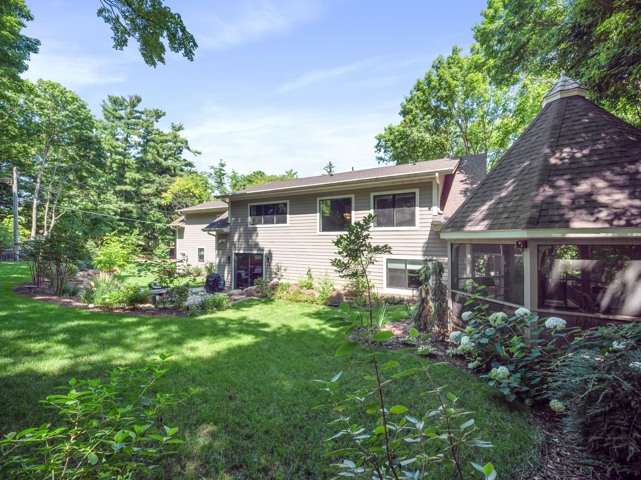 28015 Woodside Road Shorewood, MN 55331 - Photo 64 of 74