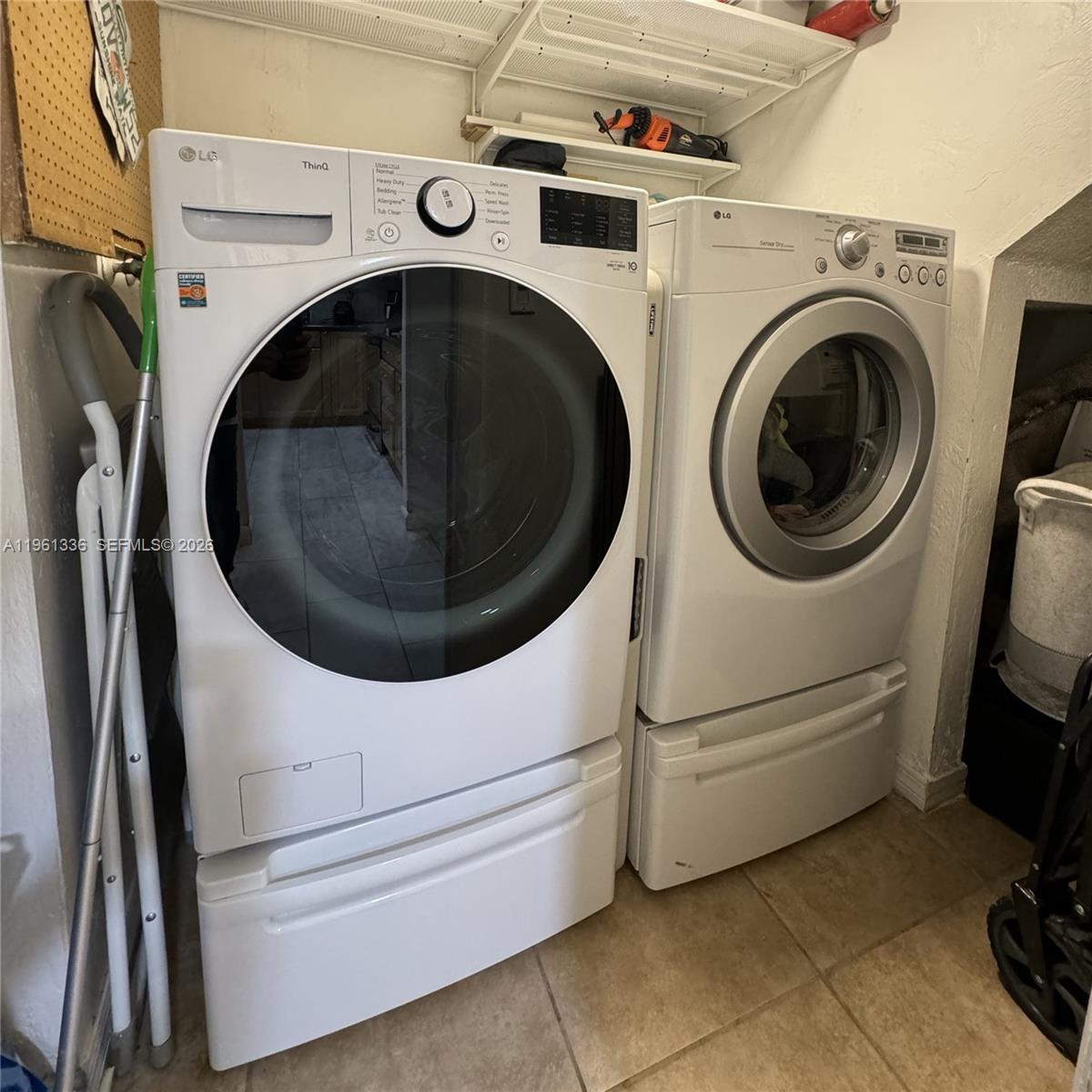 4028 Southwest 67th Terrace, Unit 3 Davie, FL 33314 - Photo 4 of 24