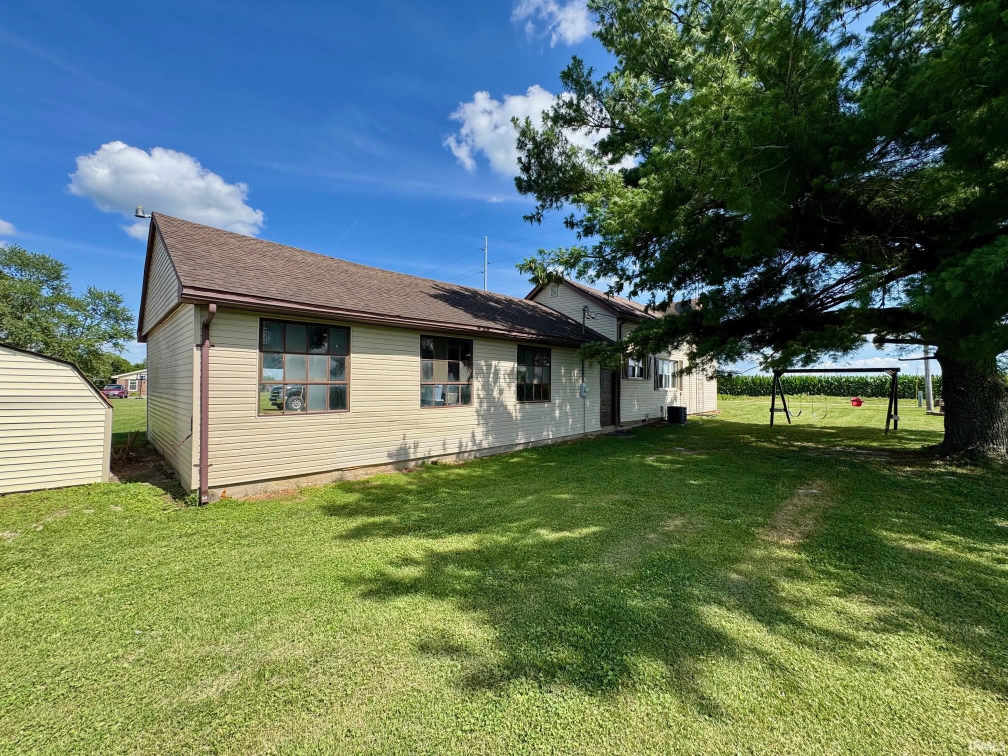394 East 300th Road South Princeton, IN 47670 - Photo 4 of 35