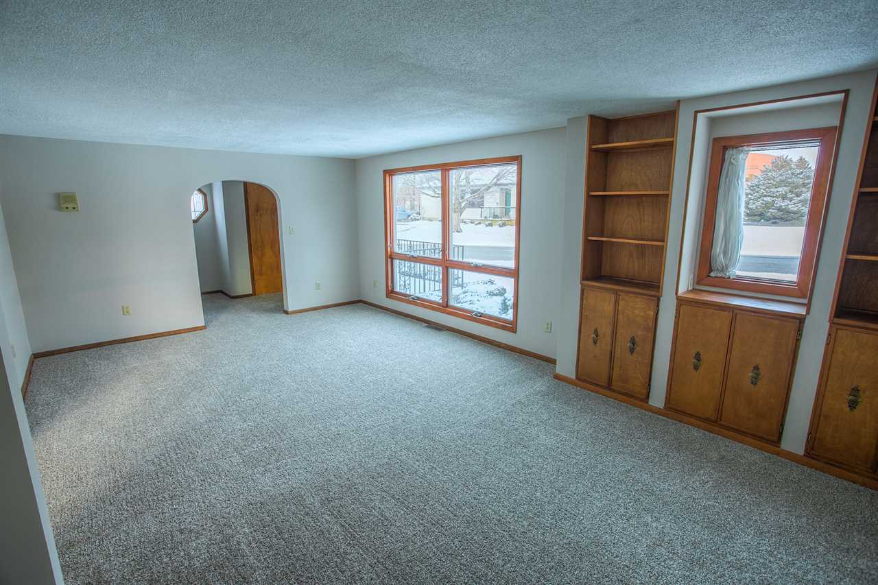 276 Dayton Road Dayton, IN 47941 - Photo 5 of 30 Gallery Image 5