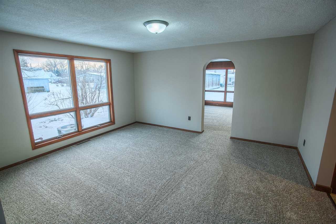276 Dayton Road Dayton, IN 47941 - Photo 7 of 30 Gallery Image 7