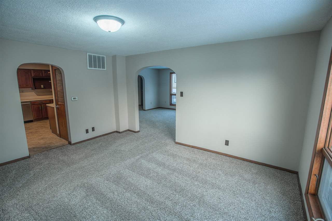 276 Dayton Road Dayton, IN 47941 - Photo 8 of 30 Gallery Image 8