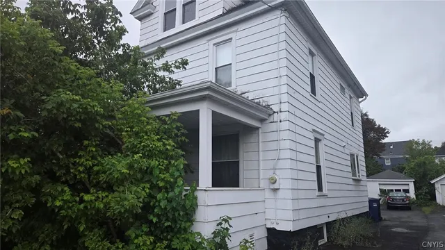 $59,900 | 136 South Collingwood Avenue, Syracuse, NY 13206