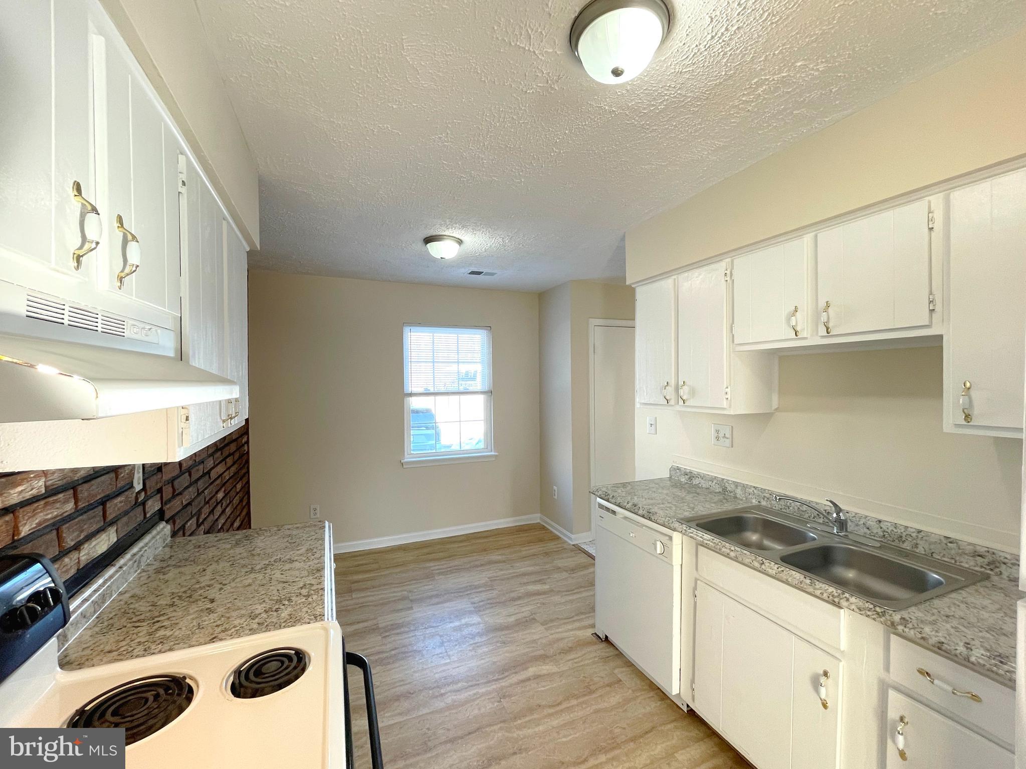 908 Sycamore Lane La Plata, MD 20646 - Photo 7 of 21 Kitchen w/table space