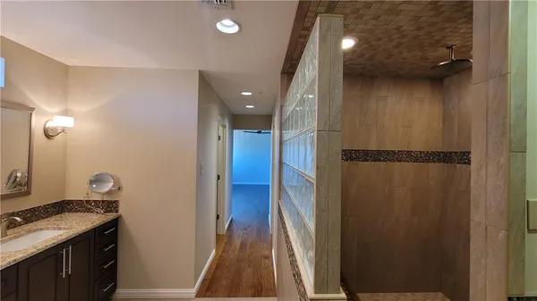 $2,800 | 901 North Upper Broadway, Unit 502, Corpus Christi, TX 78401