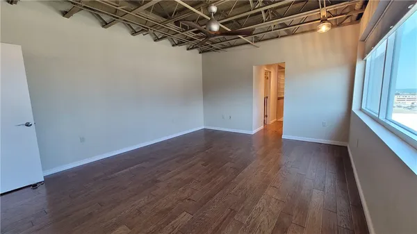 $2,800 | 901 North Upper Broadway, Unit 502, Corpus Christi, TX 78401