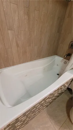 $2,800 | 901 North Upper Broadway, Unit 502, Corpus Christi, TX 78401
