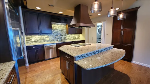 $2,800 | 901 North Upper Broadway, Unit 502, Corpus Christi, TX 78401