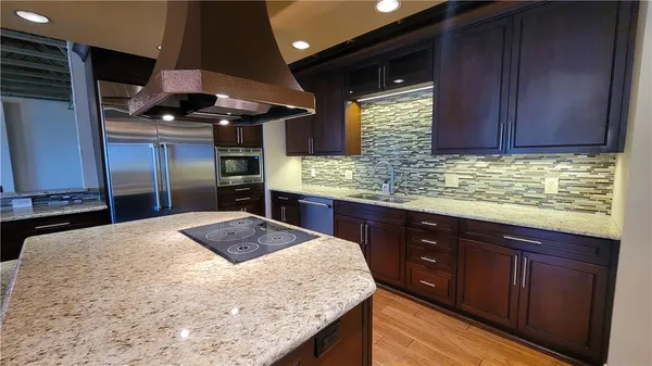 $2,800 | 901 North Upper Broadway, Unit 502, Corpus Christi, TX 78401