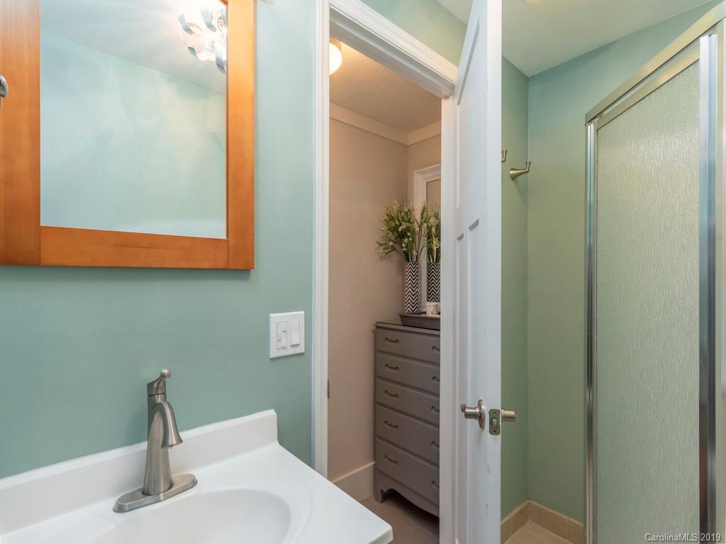 8 Reuben Road Asheville, NC 28804 - Photo 19 of 20 Gallery Image 19