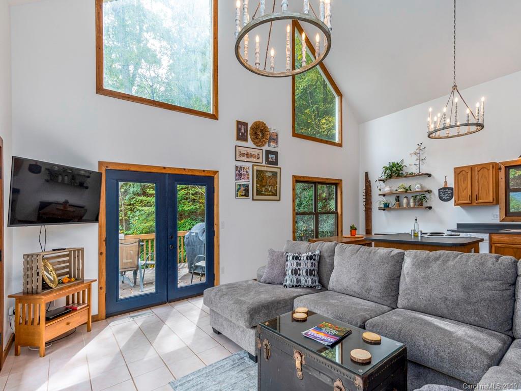 8 Reuben Road Asheville, NC 28804 - Photo 3 of 20 Gallery Image 3