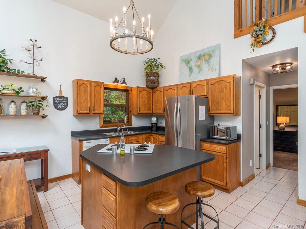 8 Reuben Road Asheville, NC 28804 - Photo 7 of 20 Gallery Image 7