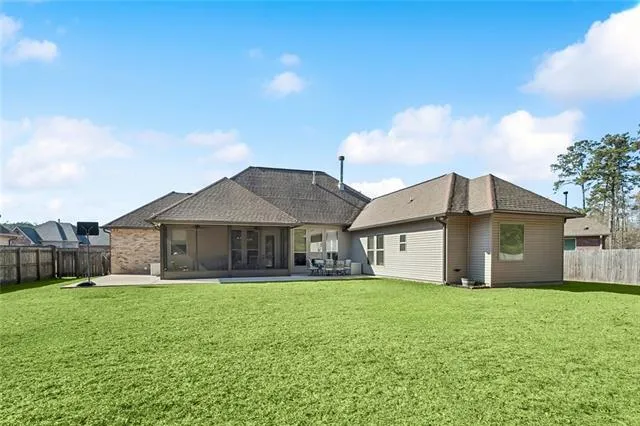$385,000 | 172 Fayedaye Drive, Madisonville, LA 70447
