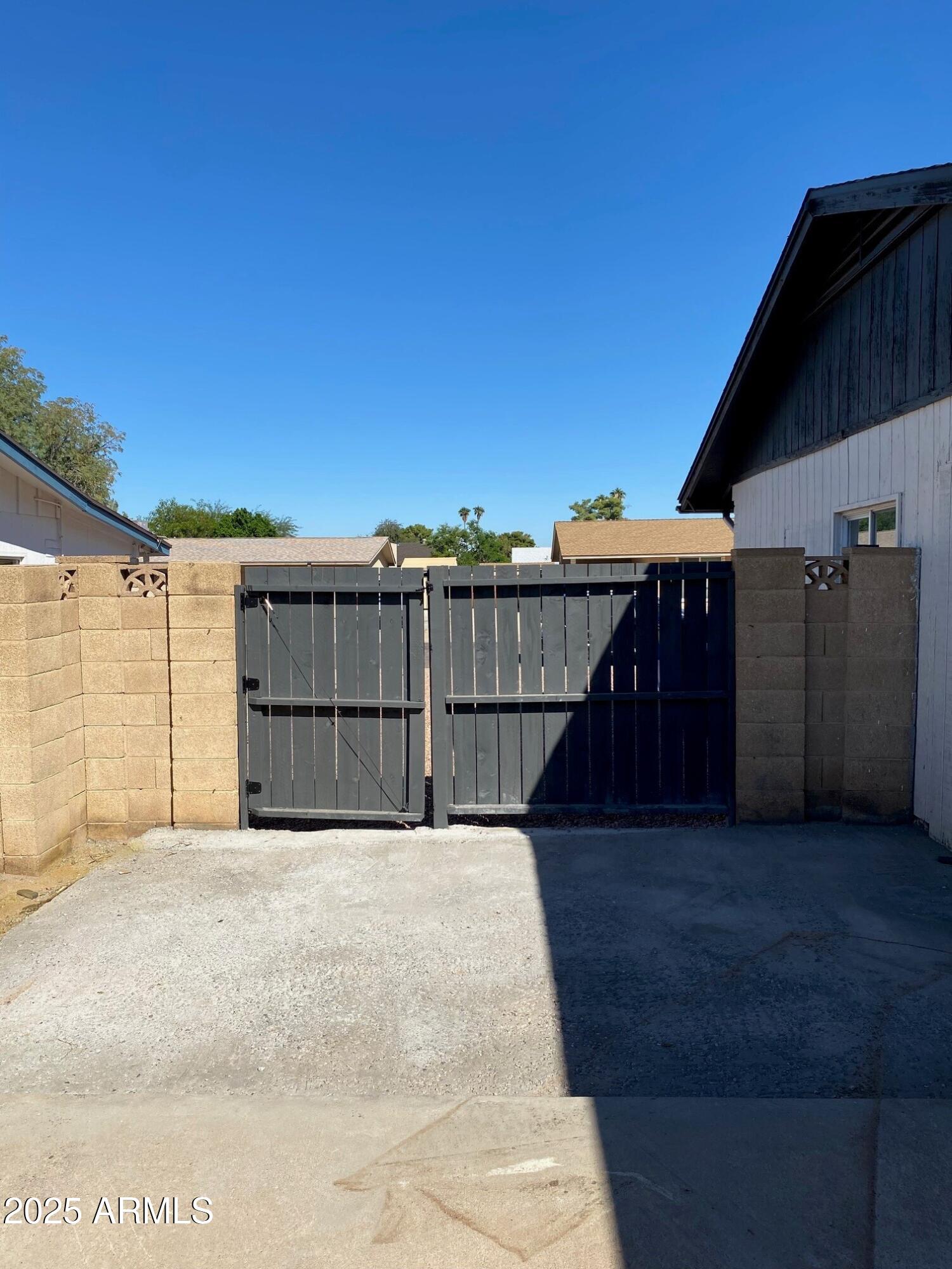 1821 West Libby Street Phoenix, AZ 85023 - Photo 23 of 26 a view of a backyard