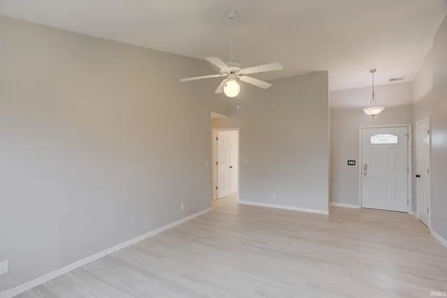 $220,000 | 3305 North Stockwell Road, Evansville, IN 47715