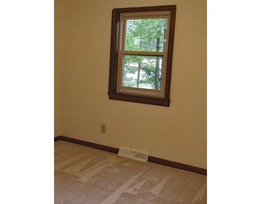 23 Gunn Road Southampton, MA 01073 - Photo 9 of 27 Gallery Image 9