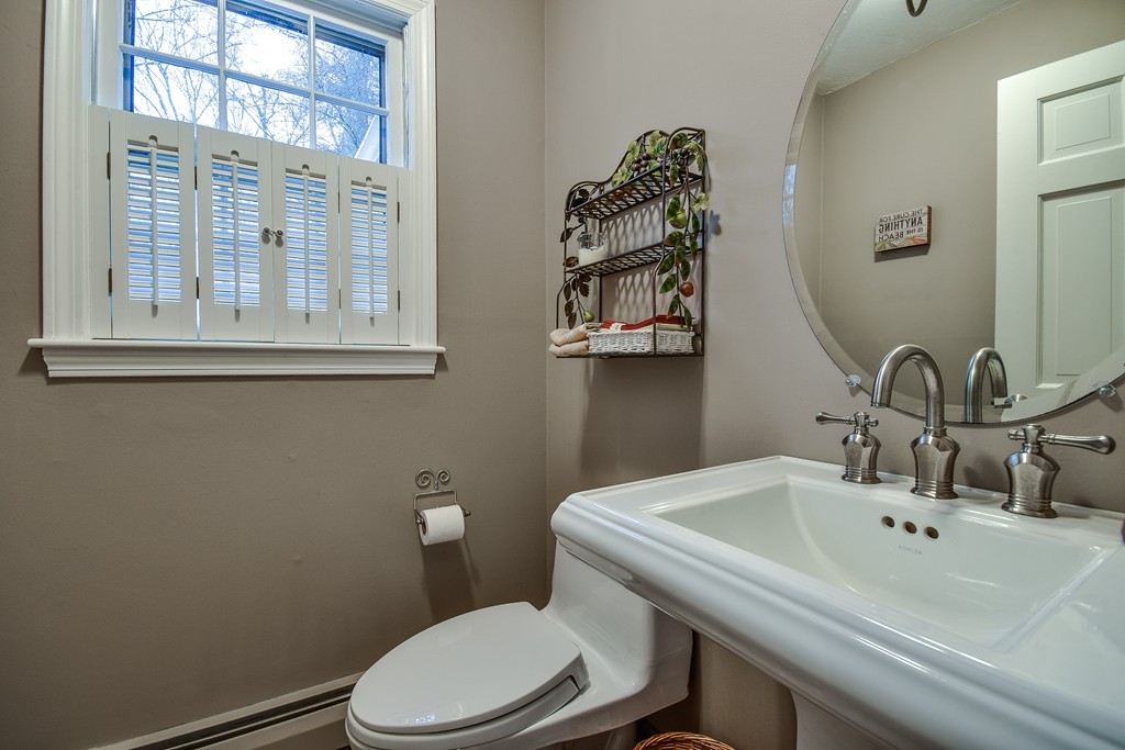 31 Spywood Road Sherborn, MA 01770 - Photo 14 of 23 Gallery Image 14