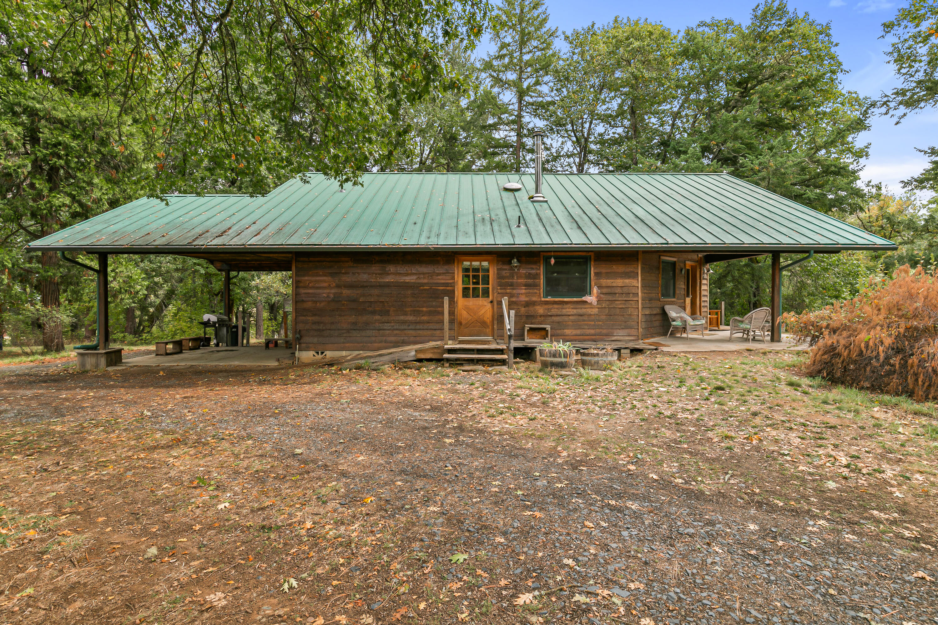 1225 Messinger Road Williams, OR 97544 - Photo 29 of 67 house entrance