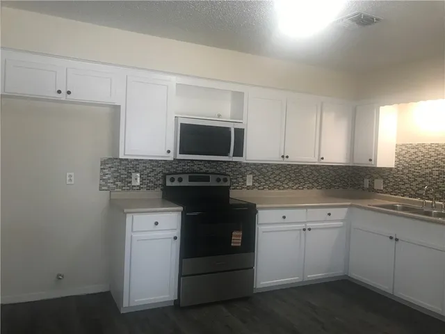 $249,900 | 2918 River Bend Court, Corpus Christi, TX 78415