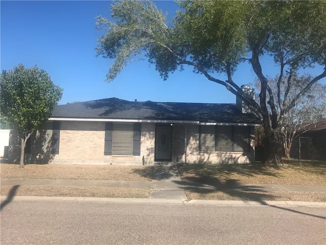 $249,900 | 2918 River Bend Court, Corpus Christi, TX 78415