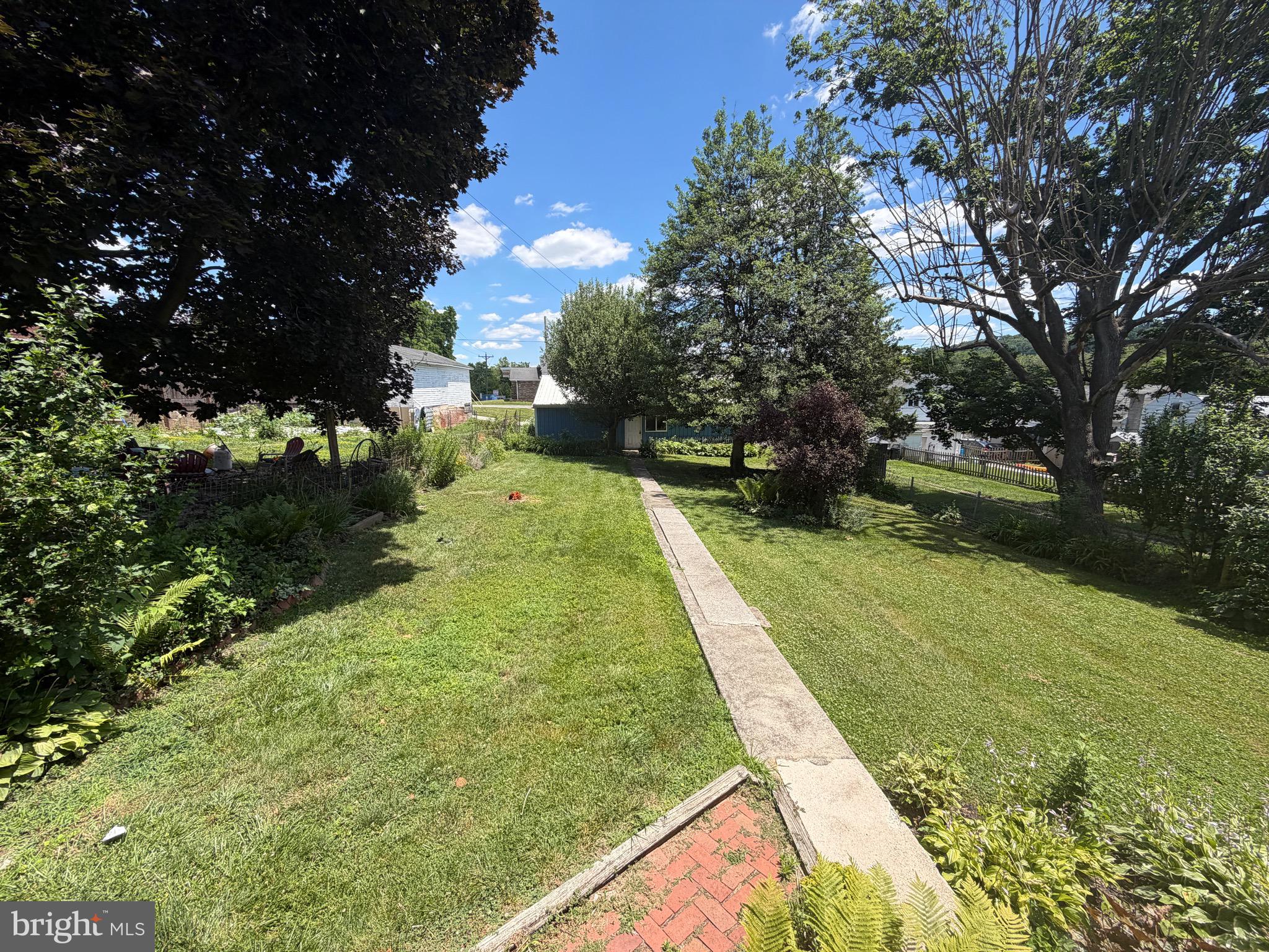 11 South East Street Spring Grove, PA 17362 - Photo 7 of 9