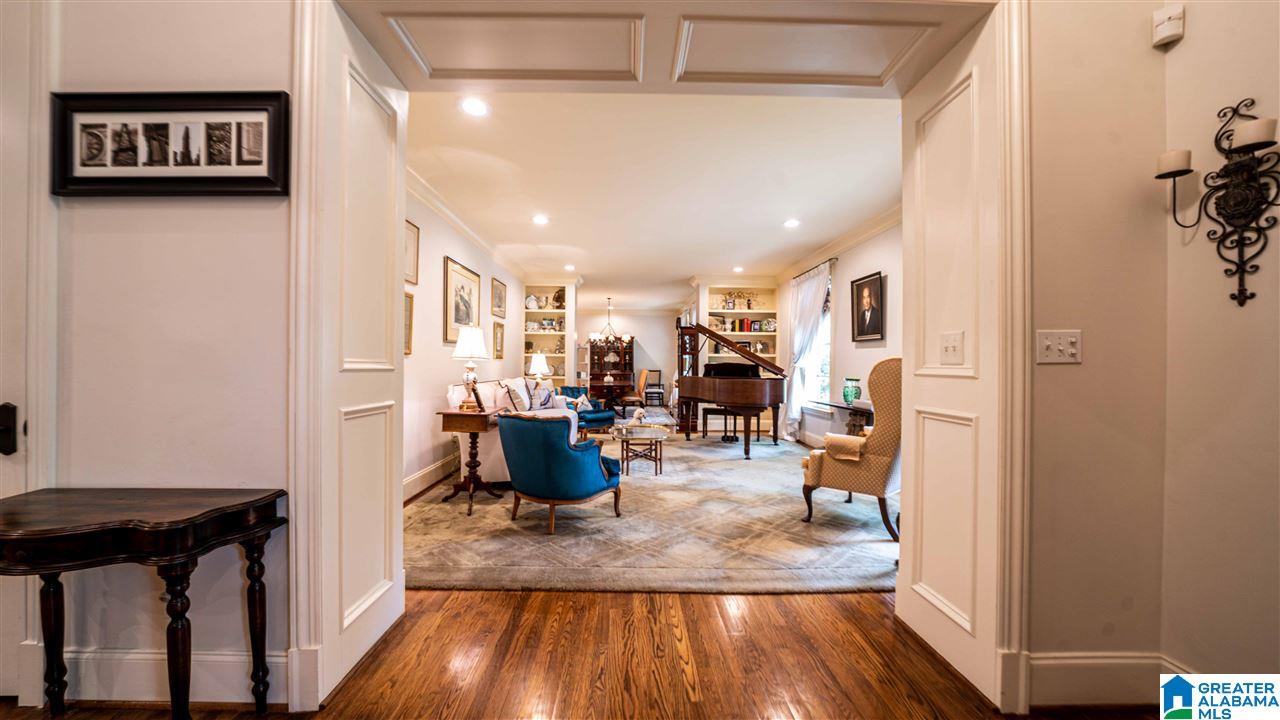 425 Michael Lane Birmingham, AL 35213 - Photo 4 of 45
