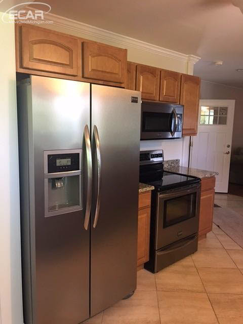 7500 Porter Road Grand Blanc, MI 48439 - Photo 16 of 41 21362702-15.JPG