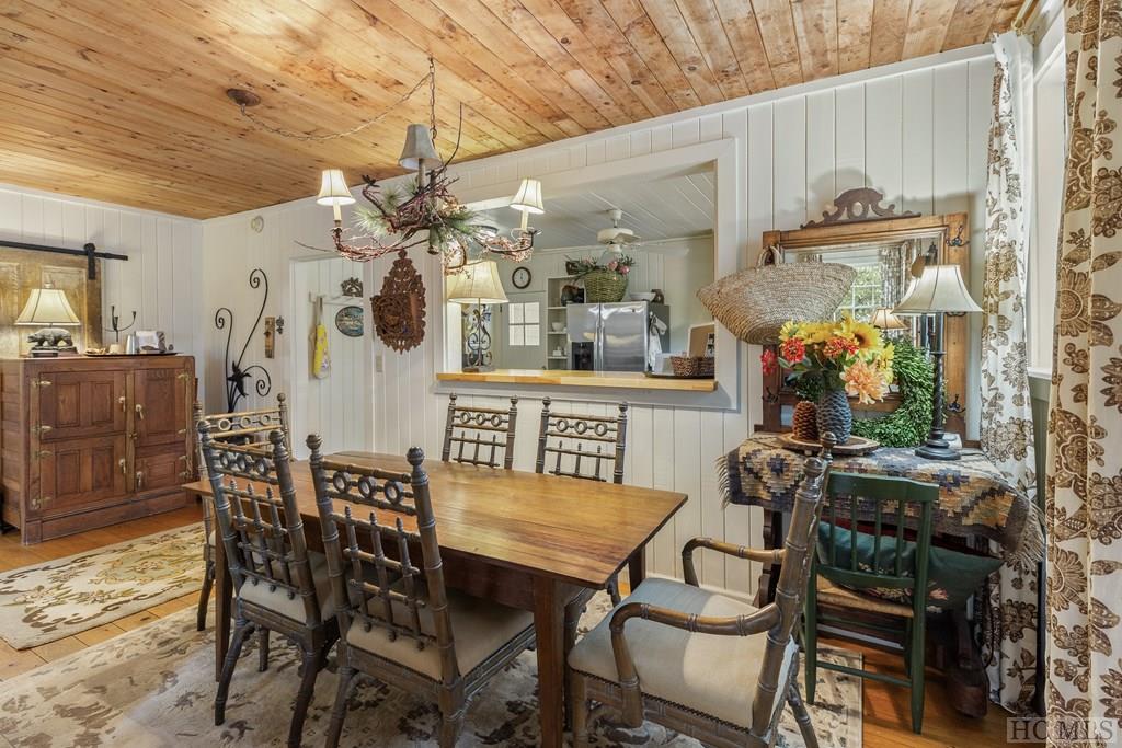 48 Holt Knob Road Highlands, NC 28741 - Photo 14 of 36 Gallery Image 14