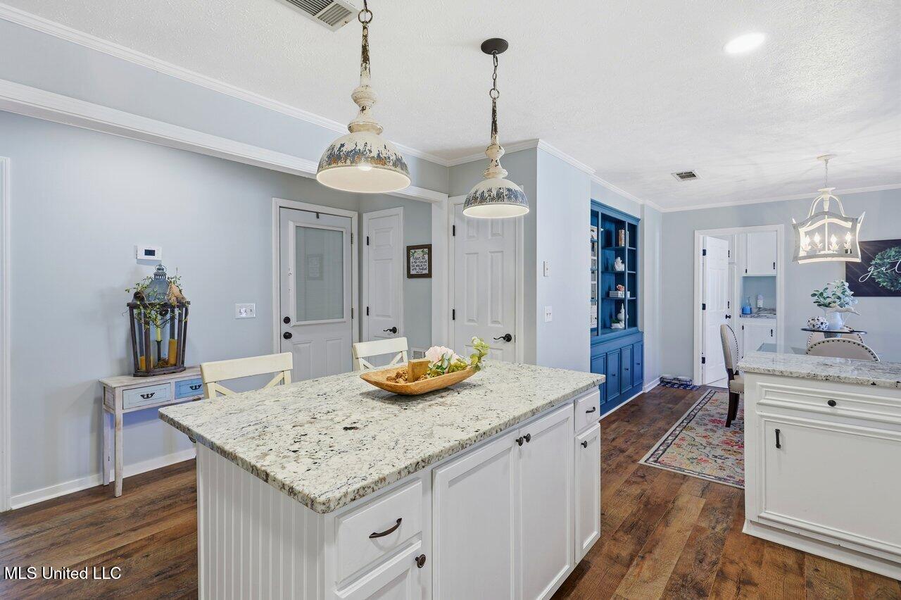 2294 Simpson Highway 469 Florence, MS 39073 - Photo 12 of 40 2294 Simpson Hwy 469 Home Tours MS 12